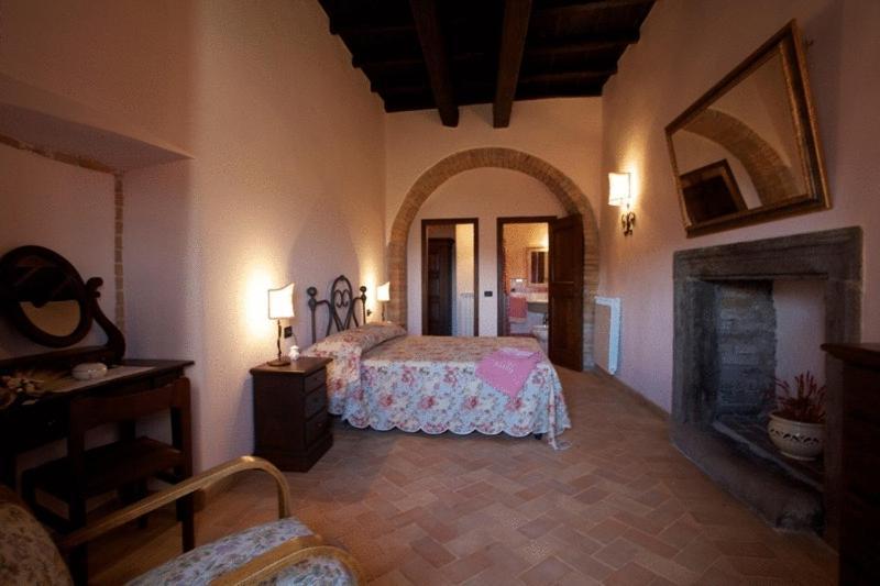 Bed and Breakfast Palazzo Orsini Бомарцо Номер фото
